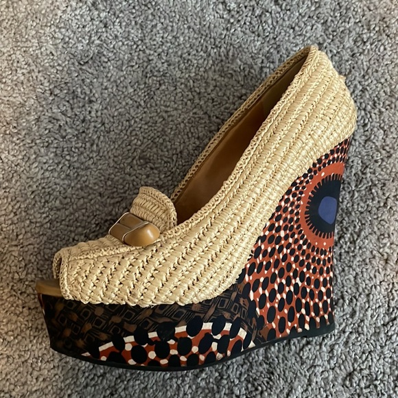 Burberry open toe wedges - Picture 3 of 8